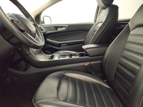 Used 2020 Ford Edge SEL w/ Convenience Package FWD image 17