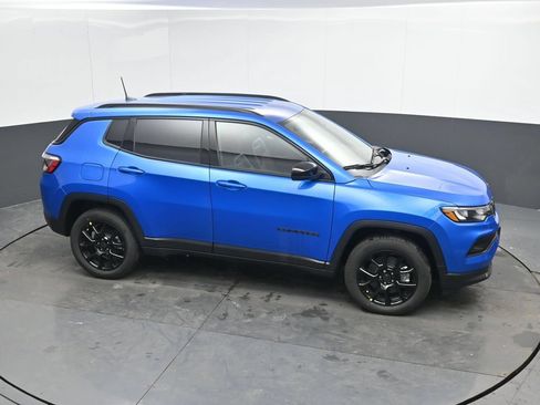 New 2026 Jeep Compass Latitude AWD/4WD image 38
