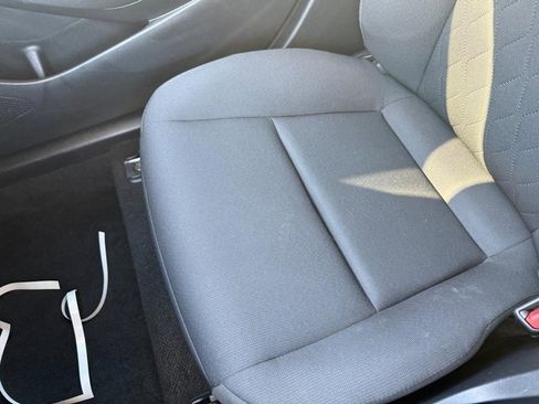 Used 2024 Toyota Corolla LE image 27