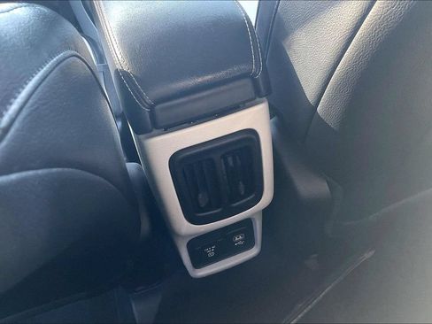 Used 2018 Jeep Compass Latitude w/ Popular Equipment Group AWD/4WD image 33