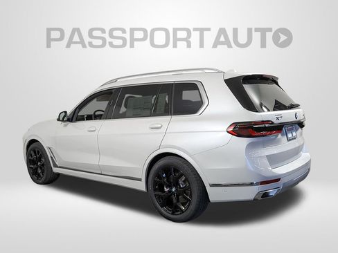 New 2026 BMW X7 xDrive40i image 3
