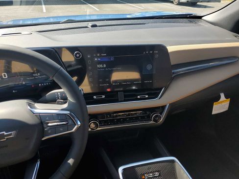 New 2026 Chevrolet Equinox ACTIV w/ Safety and Technology Package FWD image 12