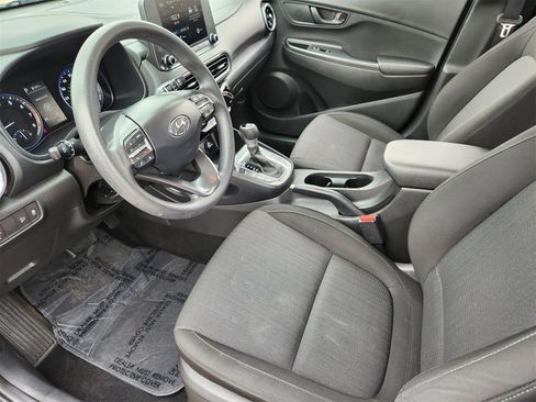 Used 2023 Hyundai Kona SEL image 18