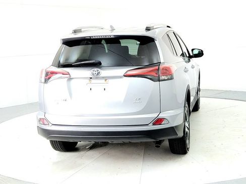 Used 2016 Toyota RAV4 LE AWD/4WD image 5