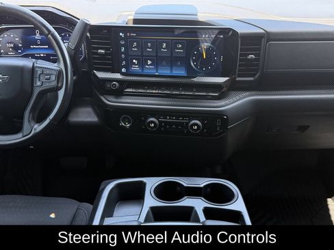 Used 2022 Chevrolet Silverado 1500 RST AWD/4WD image 15