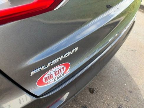 Used 2019 Ford Fusion SE FWD image 47