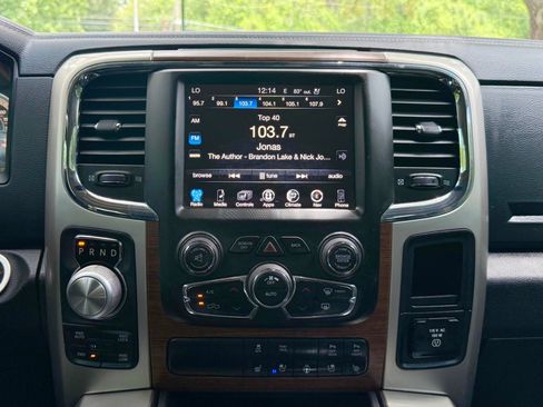Used 2015 RAM 1500 Laramie w/ Convenience Group AWD/4WD image 29