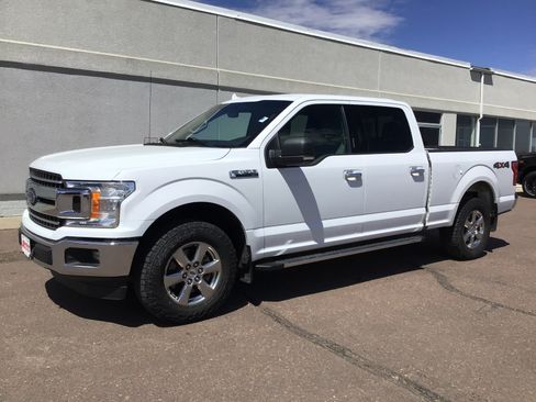 Used 2018 Ford F150 XLT w/ Equipment Group 302A Luxury AWD/4WD image 2
