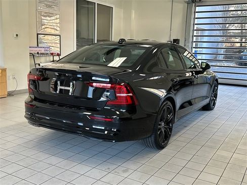 Certified 2024 Volvo S60 T8 Plus image 2