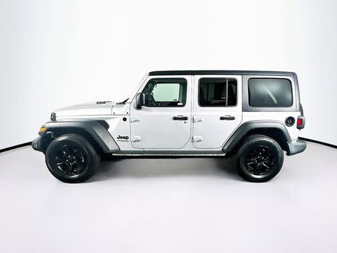 Used 2022 Jeep Wrangler Unlimited Sport AWD/4WD image 4