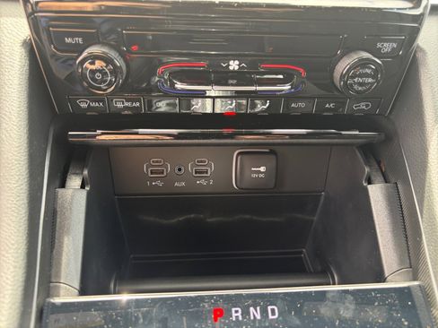 New 2026 Jeep Grand Cherokee Laredo AWD/4WD image 30