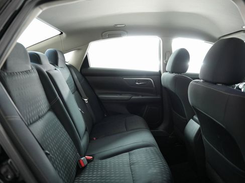 Used 2017 Nissan Altima 2.5 SV image 37