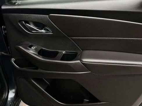 Used 2020 Chevrolet Traverse LT w/ Driver Confidence II Package image 24