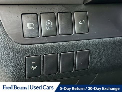 Used 2017 Toyota Highlander XLE AWD/4WD image 15
