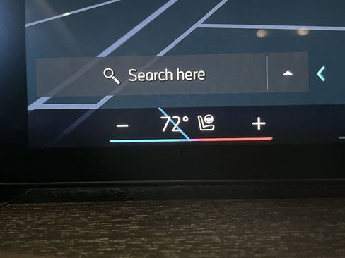 New 2025 BMW 330i xDrive Sedan w/ Convenience Package image 19