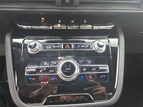 Used 2022 Lincoln Corsair AWD w/ Equipment Group 101A image 19