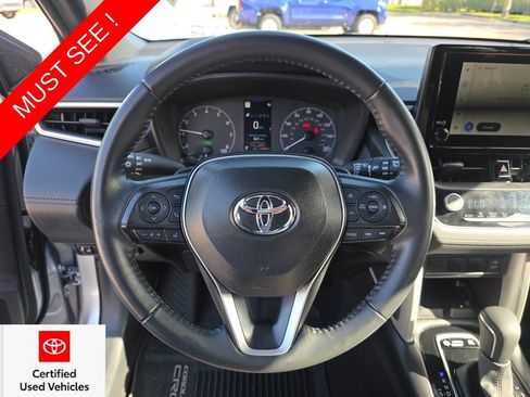 Used 2025 Toyota Corolla Cross AWD Hybrid image 29
