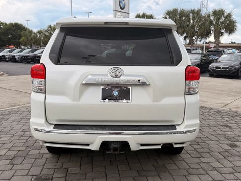Used 2012 Toyota 4Runner Limited AWD/4WD image 9