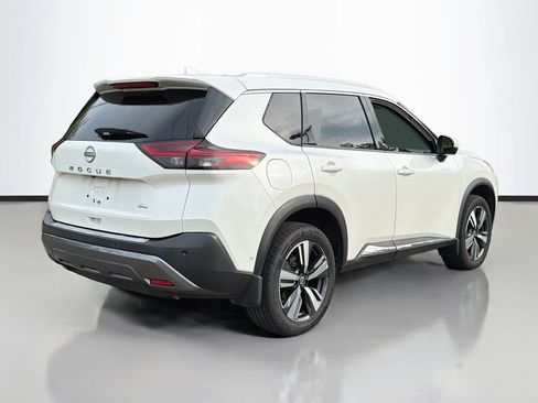 Used 2023 Nissan Rogue SL w/ SL Premium Package FWD image 5