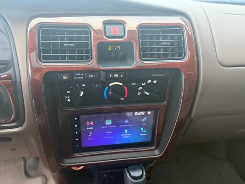 Used 2001 Toyota 4Runner SR5 image 21