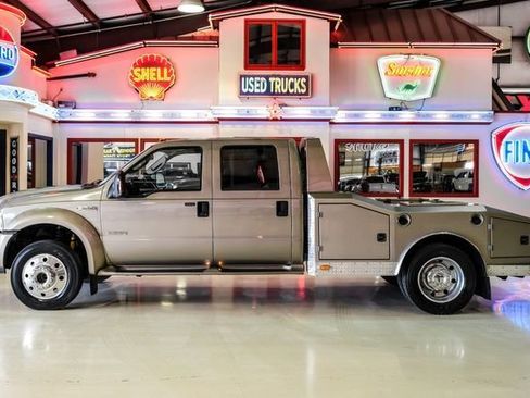 Used 2007 Ford F550 4x4 Crew Cab Super Duty image 12