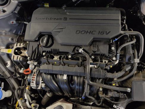 Used 2023 Hyundai Elantra SEL FWD image 30