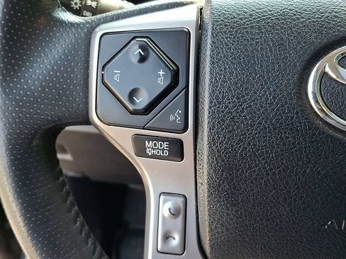 Used 2020 Toyota 4Runner SR5 Premium w/ Moonroof Package AWD/4WD image 18