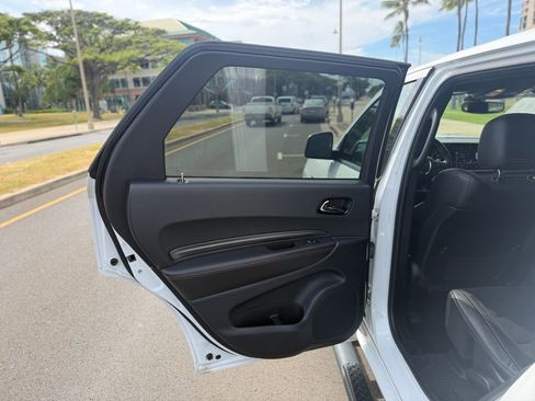 Used 2022 Dodge Durango R/T w/ Quick Order Package 22F AWD/4WD image 17
