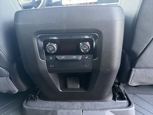 New 2026 Chevrolet Suburban LT w/ Comfort Package image 29