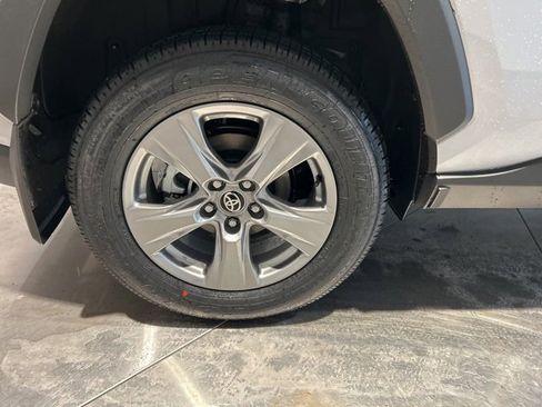 New 2025 Toyota RAV4 XLE image 21