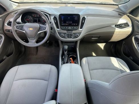 Used 2025 Chevrolet Malibu LT FWD image 31