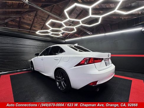 Used 2014 Lexus IS 250 w/ F-Sport Package RWD image 4