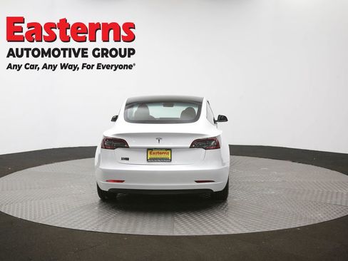 Used 2023 Tesla Model 3 Standard Range image 34