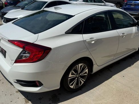 Used 2018 Honda Civic EX-L image 3