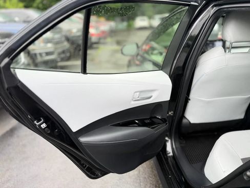 Used 2019 Toyota Corolla XSE FWD image 24