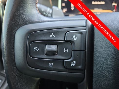 Used 2022 GMC Sierra 1500 AT4 w/ AT4 Preferred Package image 19