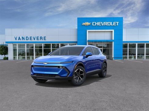 New 2026 Chevrolet Equinox EV LT image 8