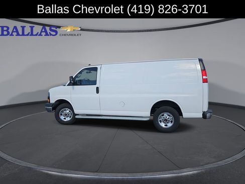 Certified 2024 GMC Savana 2500 Work Van w/ Driver Convenience Package image 6