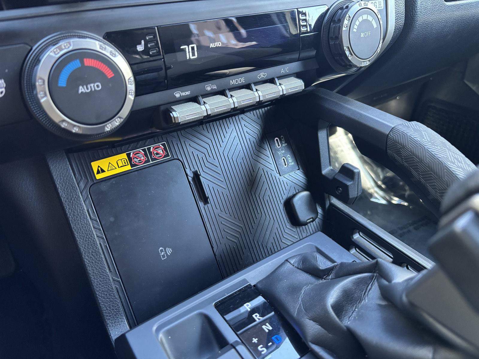 Used 2024 Toyota Tacoma SR5 AWD/4WD image 20