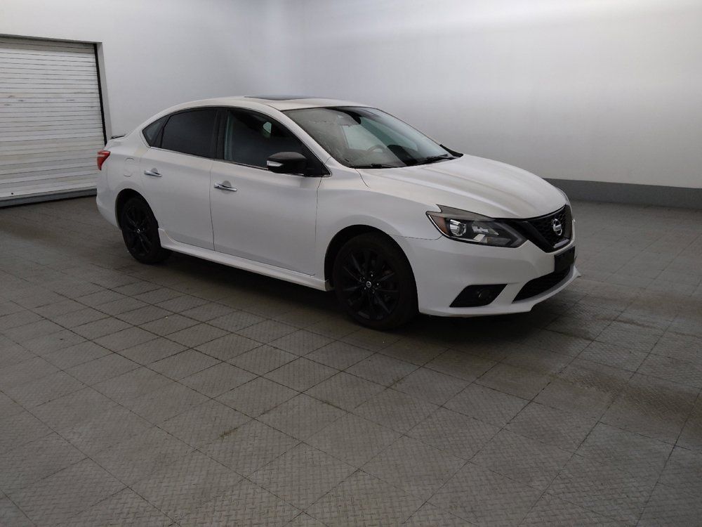 Used 2018 Nissan Sentra SR Turbo w/ SR Midnight Edition Package FWD image 11