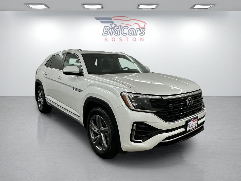 Used 2024 Volkswagen Atlas Cross Sport SEL R-Line AWD/4WD image 3