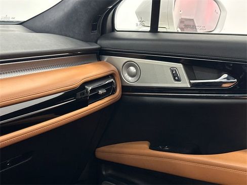 Used 2022 Lincoln Nautilus Black Label image 32