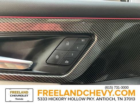 Used 2024 Chevrolet Traverse RS image 18