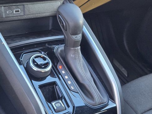 Used 2023 Chevrolet Colorado Trail Boss w/ LPO, Dark Essentials Package image 20