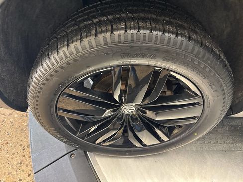 Used 2018 Volkswagen Atlas SEL image 38