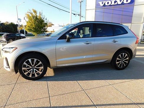 Certified 2025 Volvo XC60 B5 Plus image 11