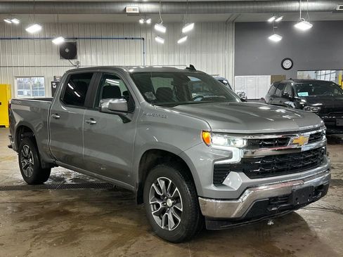Used 2023 Chevrolet Silverado 1500 LT image 7
