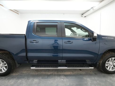 Used 2023 Chevrolet Silverado 1500 LT w/ Max Trailering Package image 10