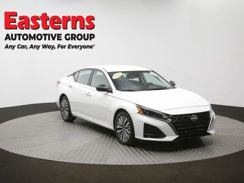 Used 2025 Nissan Altima 2.5 SV image 49