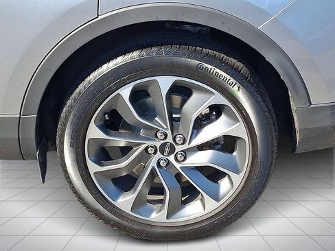 Used 2023 Lincoln Nautilus Reserve AWD/4WD image 7